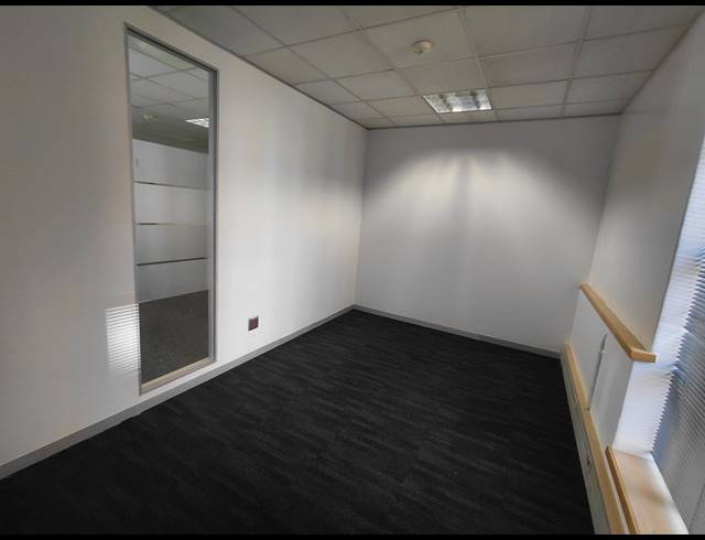 429M² OFFICE TO LET IN BRYANSTON